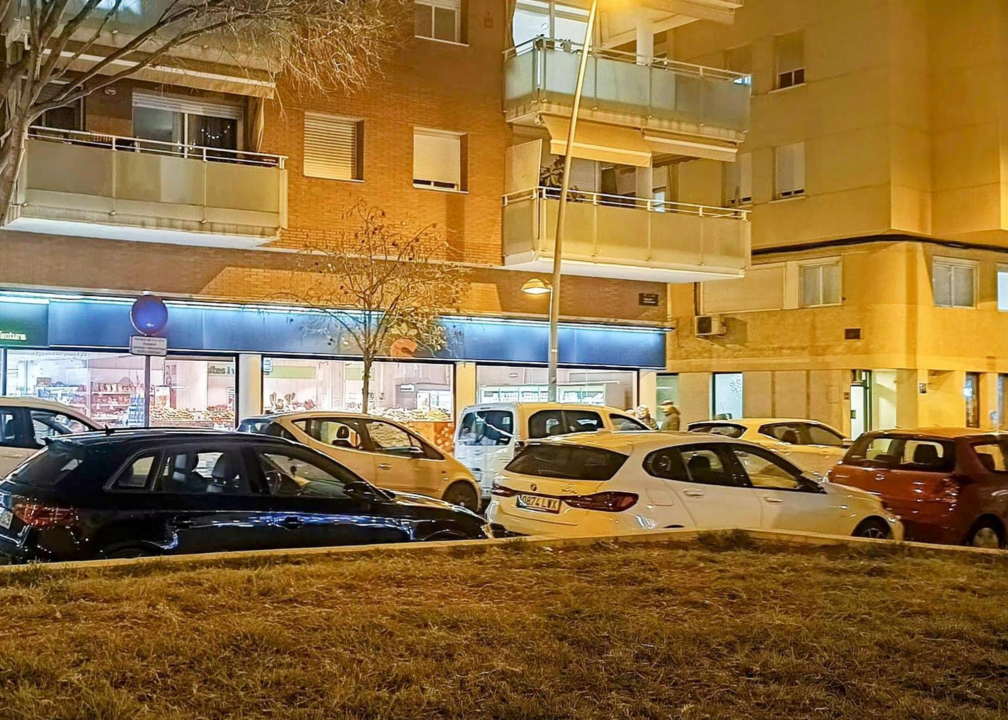 Hostal Estudios Badalona Bagian luar foto