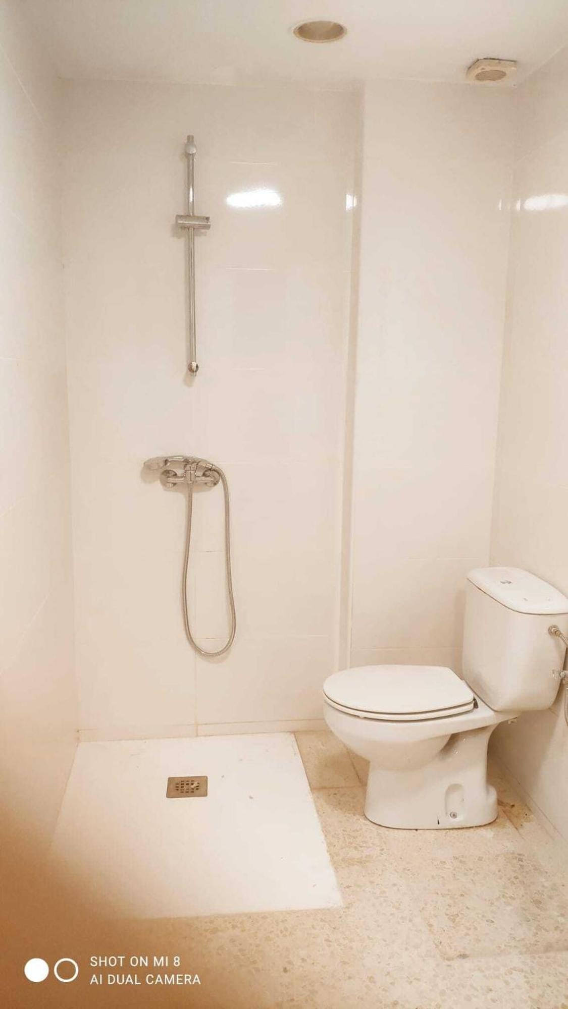 Hostal Estudios Badalona Bagian luar foto